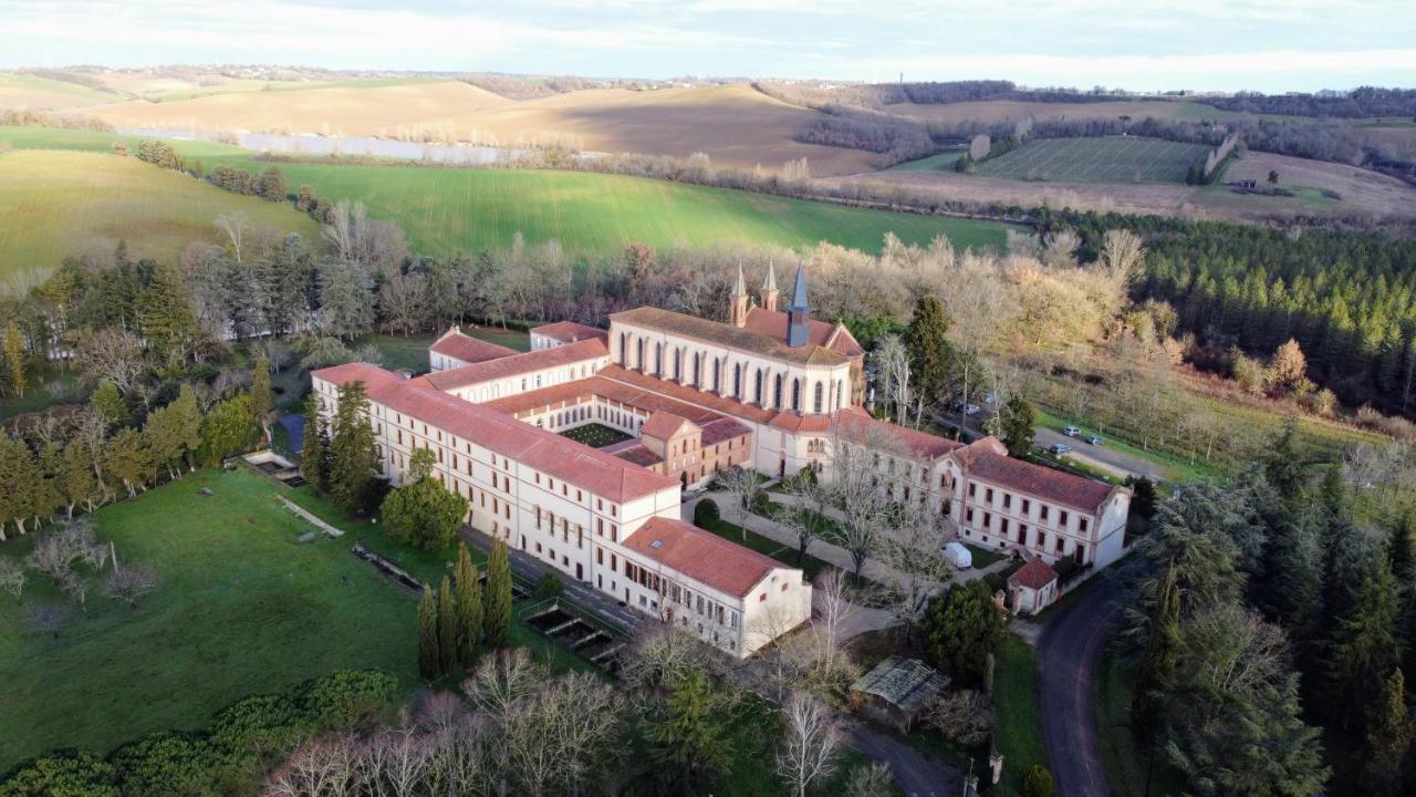 Hotellerie De L'Abbaye Bellegarde-Sainte-Marie ภายนอก รูปภาพ