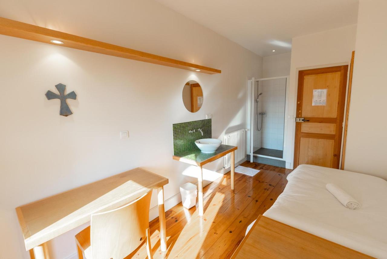 Hotellerie De L'Abbaye Bellegarde-Sainte-Marie ภายนอก รูปภาพ